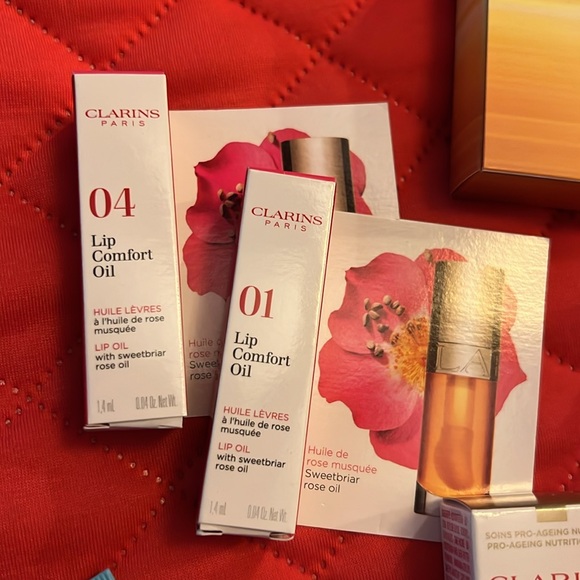 Clarins Cloth Tote Bag & Samples Lot - Picture 2 of 6